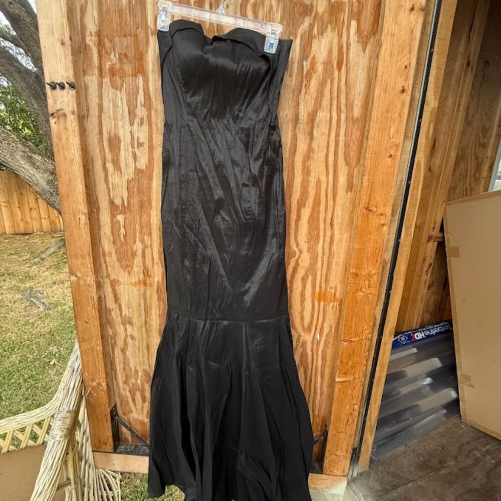 Winsor Strapless Black Formal Dress (Size 5)